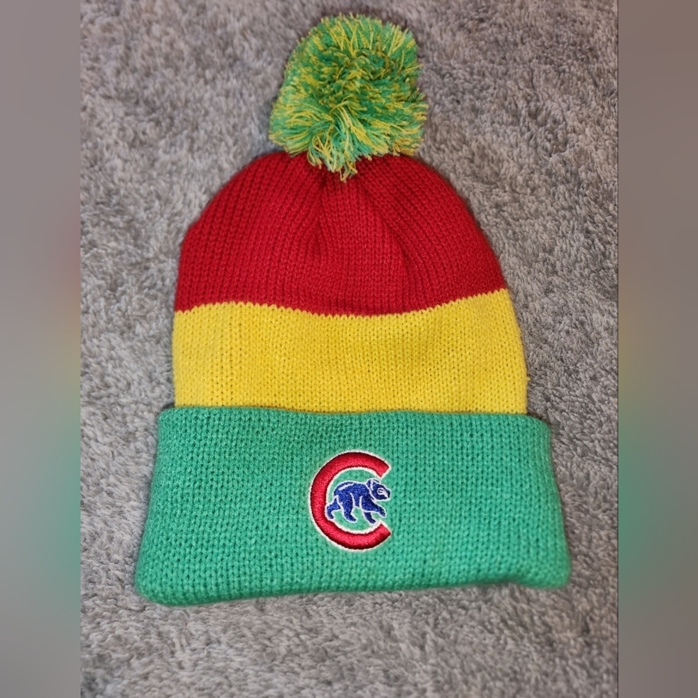 Chicago Cubs beanie hat with pom colorblock red yellow green Nwot